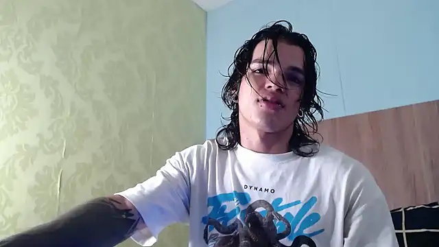 Snapshot of AlbertBernal69 chatting on October 2025 03:41:02 AM AlbertBernal69 online show from October 2025 03:41:02 AM