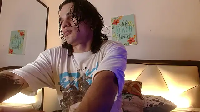 Snapshot of AlbertBernal69 chatting on October 2025 03:51:02 AM AlbertBernal69 online show from October 2025 03:51:02 AM