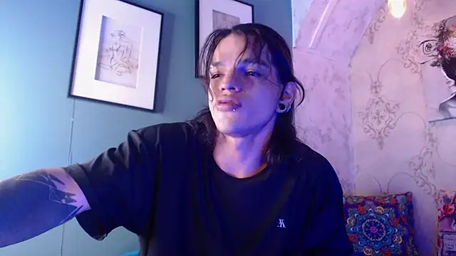 Snapshot of AlbertBernal69 chatting on October 2025 03:32:01 AM AlbertBernal69 online show from October 2025 03:32:01 AM