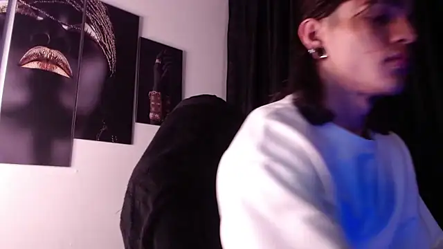 Snapshot of AlbertBernal69 chatting on October 2025 01:37:02 AM AlbertBernal69 online show from October 2025 01:37:02 AM