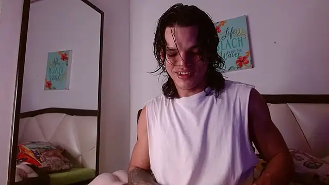 Snapshot of AlbertBernal69 chatting on October 2025 02:01:02 AM AlbertBernal69 online show from October 2025 02:01:02 AM