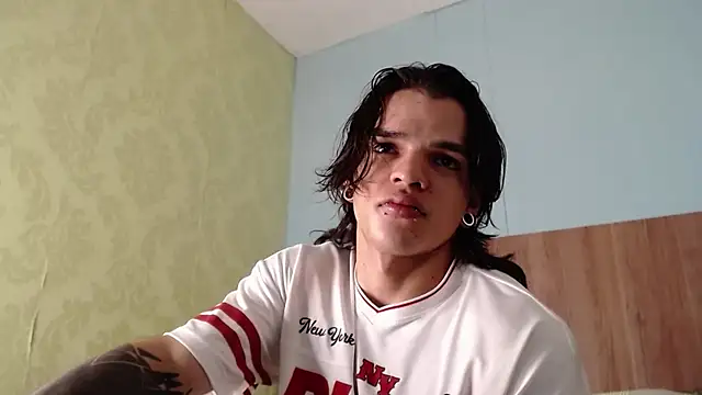 Snapshot of AlbertBernal69 chatting on October 2025 02:59:02 AM AlbertBernal69 online show from October 2025 02:59:02 AM