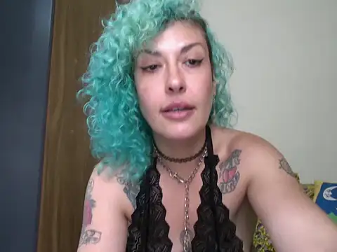 MariLouM online show from March 2026 05:31:02 PM