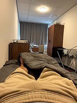 mihaixxx1 online show from September 2025 01:50:01 PM