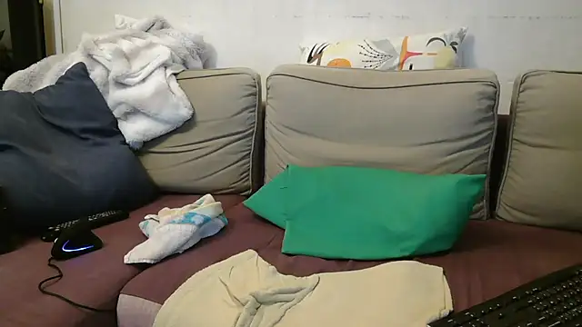 chrichri38xh online show from December 2025 03:54:01 PM