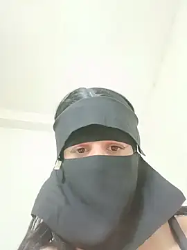 Snapshot of KHALIJIA-ARABIA-couple chatting on January 2026 02:55:02 PM KHALIJIA-ARABIA-couple online show from January 2026 02:55:02 PM