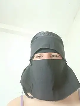 Snapshot of KHALIJIA-ARABIA-couple chatting on January 2026 05:30:02 PM KHALIJIA-ARABIA-couple online show from January 2026 05:30:02 PM