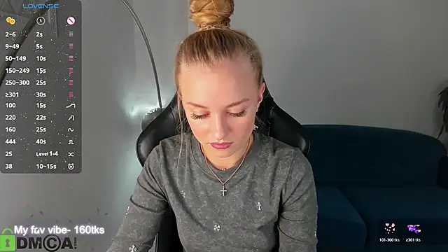 Barbie Lis online show from November 2025 12:58:02 AM