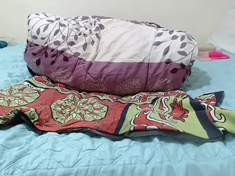 judyshinel20 online show from October 2025 02:28:01 PM