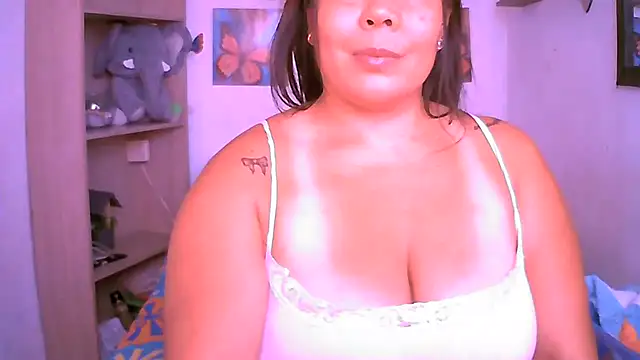ChiaraFioree online show from May 2026 08:45:02 PM