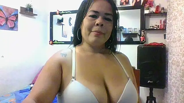 ChiaraFioree online show from September 2025 09:57:02 PM