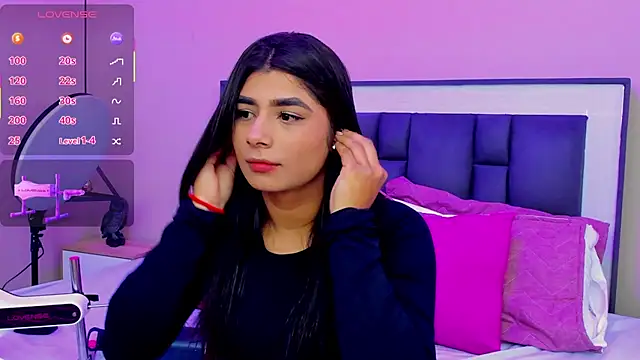 ZiaCalifa online show from September 2025 11:49:02 AM
