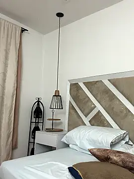 ZiaCalifa online show from January 2026 10:54:02 AM