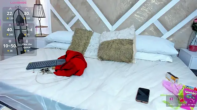 ZiaCalifa online show from February 2026 01:19:02 PM