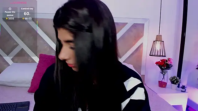ZiaCalifa online show from April 2026 12:23:01 PM