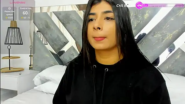 Snapshot of ZiaCalifa chatting on November 2025 11:43:02 AM ZiaCalifa online show from November 2025 11:43:02 AM
