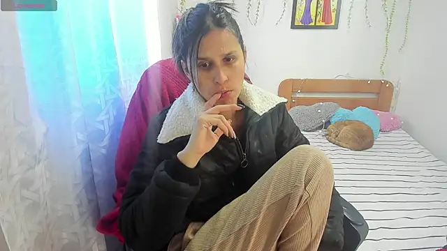 lauren ashlee online show from October 2025 03:33:01 PM