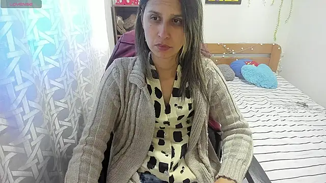 lauren ashlee online show from November 2025 09:20:02 PM