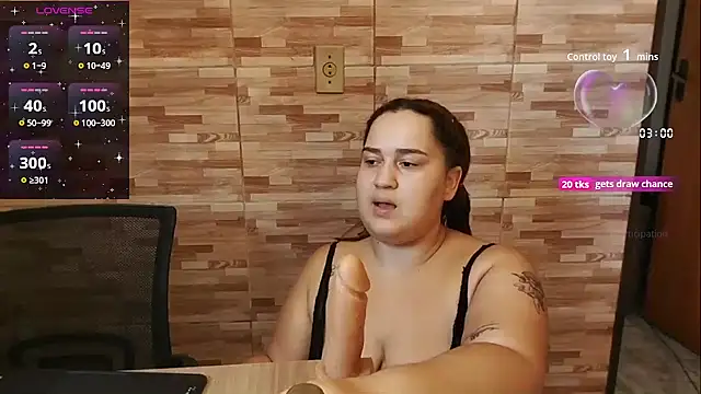 MinaBoss online show from November 2025 03:01:02 PM