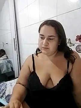 MinaBoss online show from October 2025 02:45:01 AM