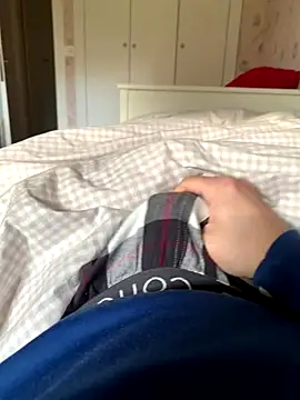 sergigomez online show from December 2025 10:28:02 AM