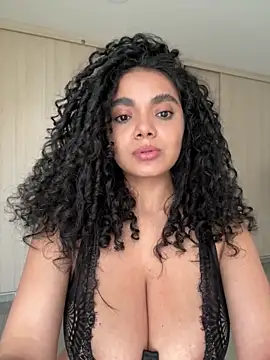 Mariecurl online show from February 2026 07:00:01 PM