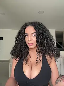 Mariecurl online show from April 2026 09:27:01 PM