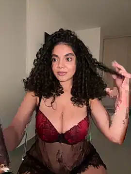 Mariecurl online show from February 2026 03:29:02 AM