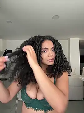 Mariecurl online show from March 2026 09:04:01 PM