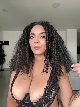 Mariecurl online show from April 2026 07:38:02 PM