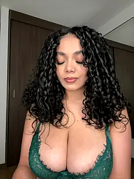 Mariecurl online show from October 2025 04:33:01 AM