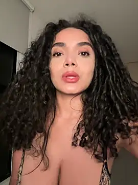 Mariecurl online show from March 2026 03:19:01 AM