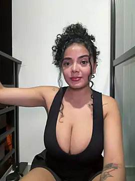 Mariecurl online show from February 2025 02:29:01 AM
