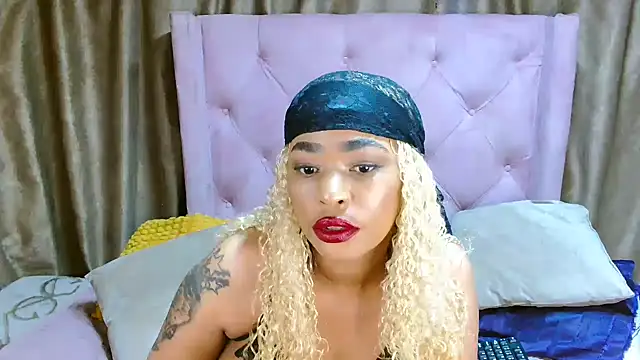 Snapshot of AFRICANGODDESSXXX chatting on September 2025 09:32:02 PM AFRICANGODDESSXXX online show from September 2025 09:32:02 PM