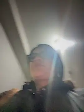 Insane Issa online show from January 2025 11:24:01 PM