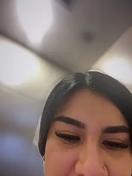 Insane Issa online show from March 2025 10:28:02 PM