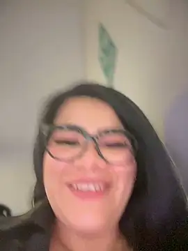 Insane Issa online show from January 2025 07:39:01 PM