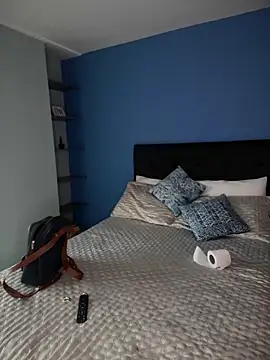 Insane Issa online show from February 2025 10:58:01 PM