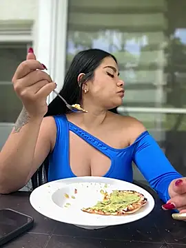 Insane Issa online show from February 2026 04:16:02 PM