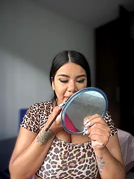 Insane Issa online show from December 2025 02:19:01 PM