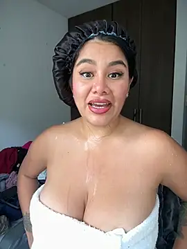 Insane Issa online show from April 2026 09:21:01 PM