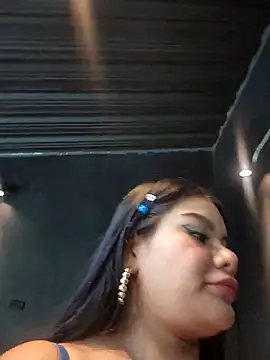 Insane Issa online show from September 2025 05:08:01 PM