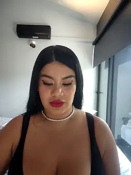 Insane Issa online show from September 2025 03:30:01 PM