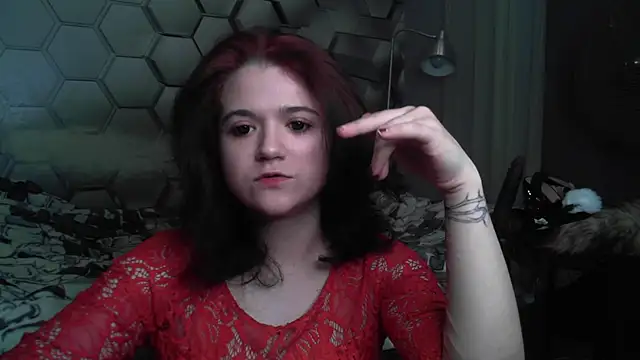 Naomi Robbins Love online show from October 2025 08:04:02 AM