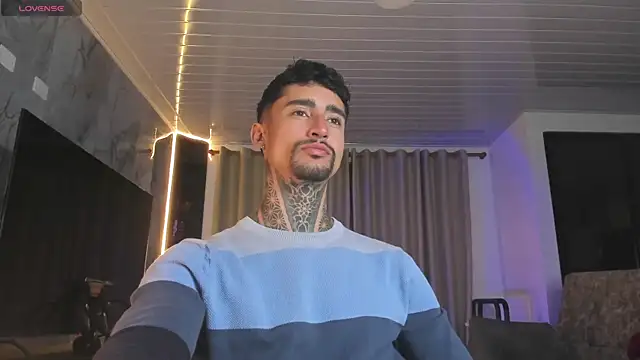 Snapshot of Mark_Kamper chatting on October 2025 11:25:02 PM Mark Kamper online show from October 2025 11:25:02 PM