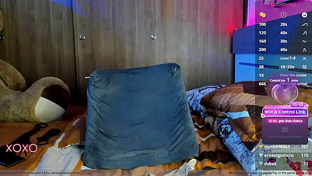 Snapshot of Mark_Kamper chatting on December 2024 01:07:01 AM Mark Kamper online show from December 2024 01:07:01 AM