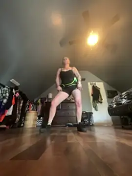 SummerBlueMoon online show from March 2026 10:17:01 PM