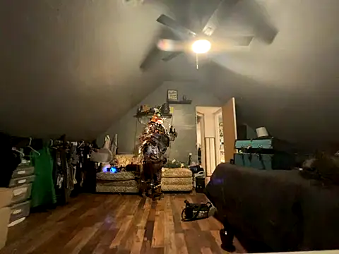 SummerBlueMoon online show from November 2025 10:14:02 AM