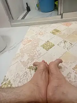 Hardapple01 online show from January 2026 03:57:02 AM