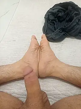 Hardapple01 online show from September 2025 04:18:01 AM
